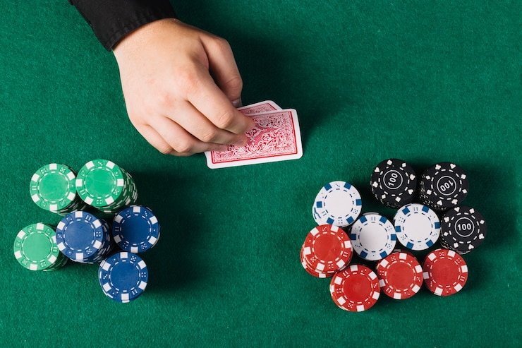 Bagan tingkat loyalitas sedanghoki menampilkan manfaat progresif dari Member hingga Diamond